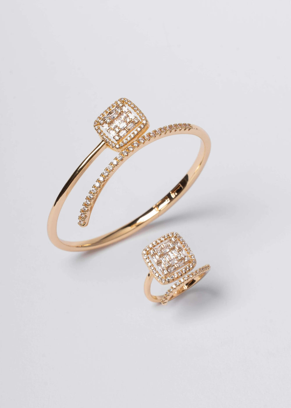 Set bijuterii Crystal Glow Sia House pentru femei elegante