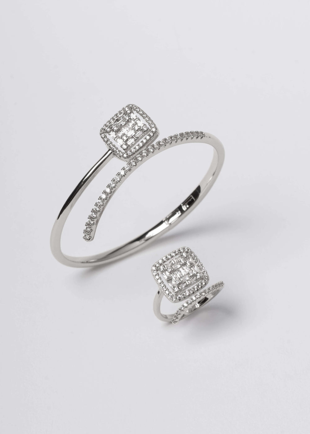 Set bijuterii Crystal Glow Sia House pentru femei elegante