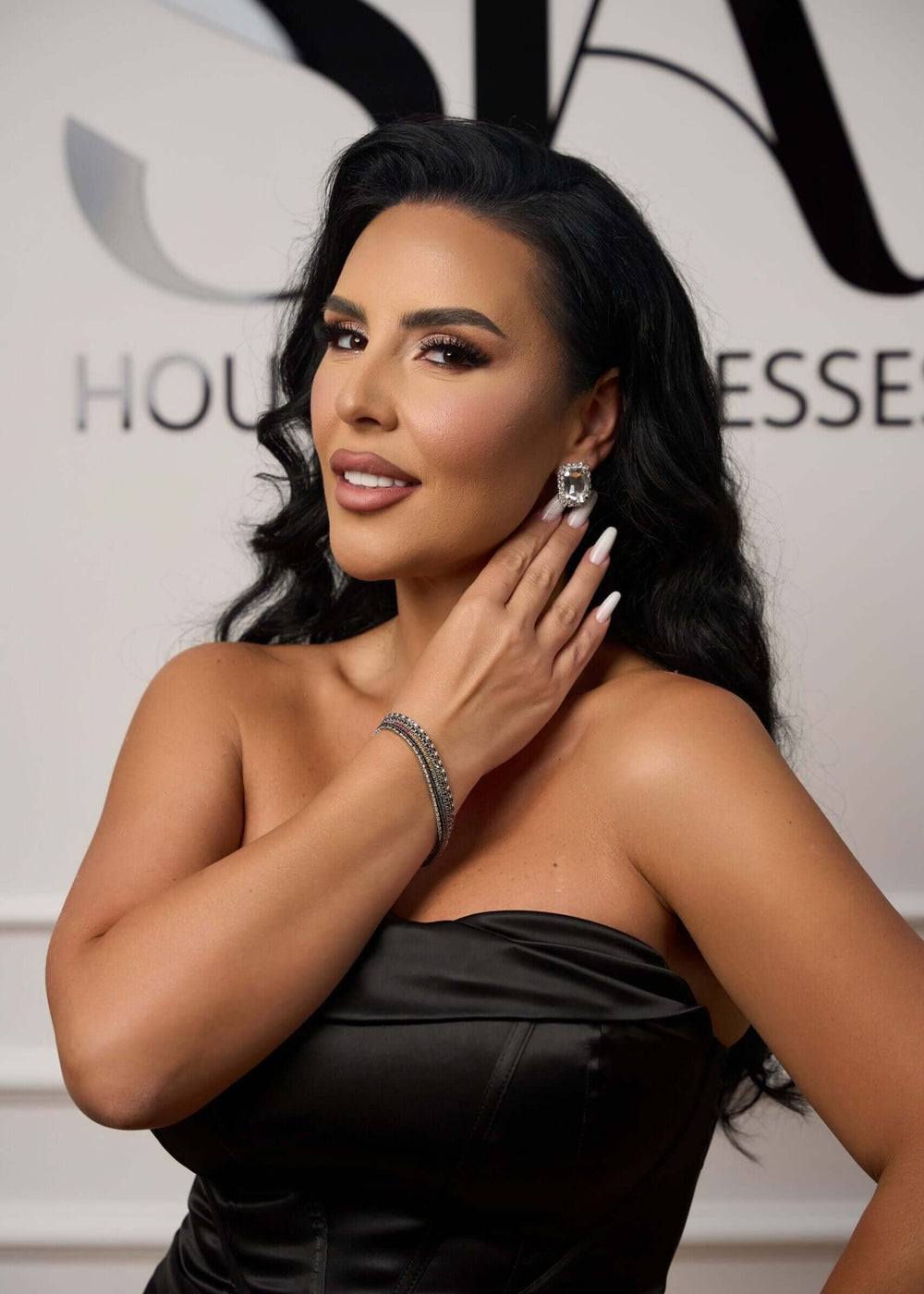 Cercei Daisy cu cristale argintii Sia House pentru femei elegante