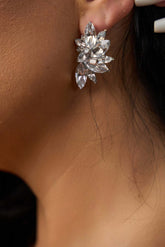 Cercei Ania - Eleganță cu Cristale Argintii de la Sia House Sia House pentru femei elegante