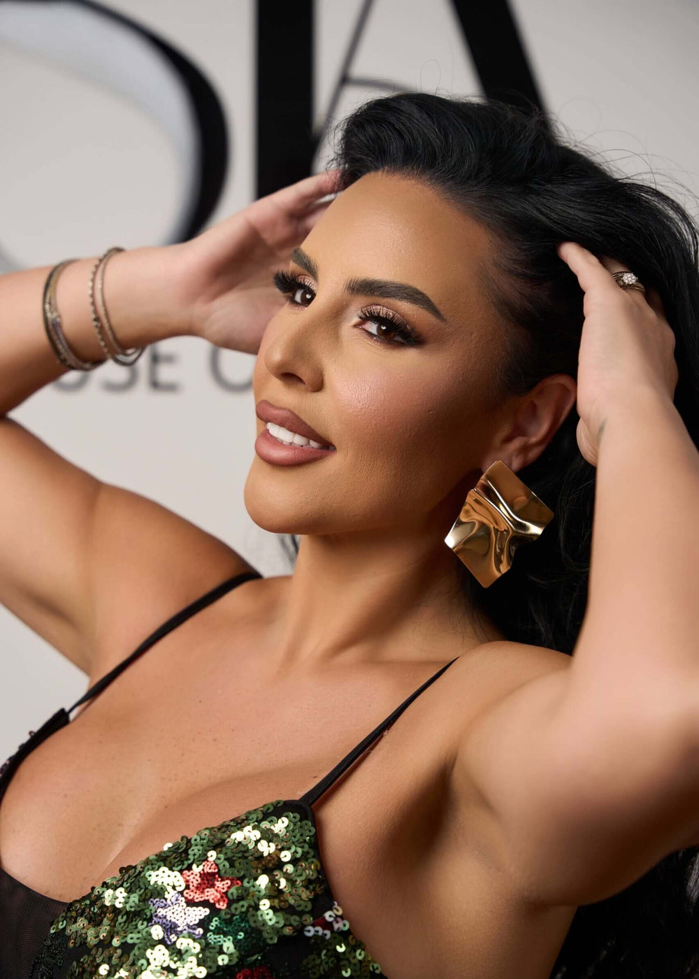 Cercei Ava din metal auriu - Sia House Sia House pentru femei elegante