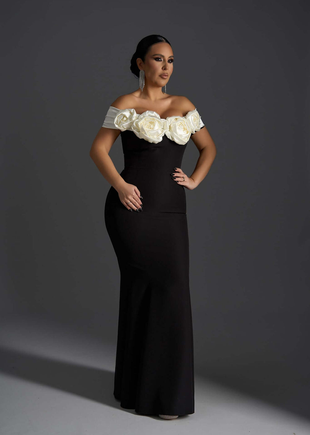 Blush Affair - Rochie lungă tip sirenă off-shoulder Sia House Sia House pentru femei elegante