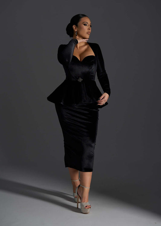 Rochie Midi Velvet Sinner din Catifea Neagră - Sia House Sia House pentru femei elegante