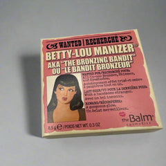 theBalm Betty-Lou Manizer Iluminator și Bronzer Multifuncțional Sia House pentru femei elegante