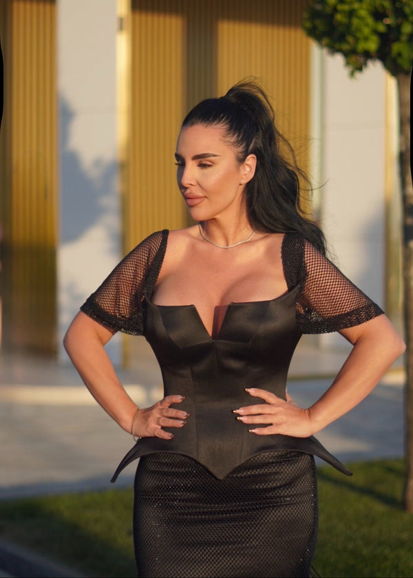 Domina – Rochie midi cu corset din tafta și plasă cu cristale