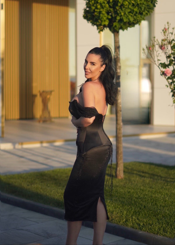 Domina – Rochie midi cu corset din tafta și plasă cu cristale