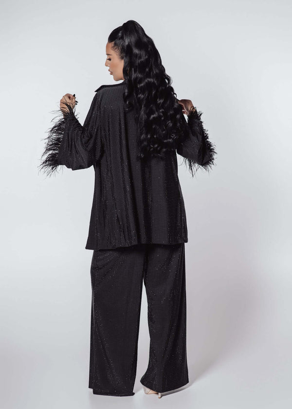 Compleu Bling Miray negru, set 3 piese lycra cu cristale, pantaloni evazați și mantou cu pene, vedere spate model