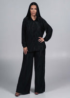 Compleu satinat plisat 2 piese ALLURE, set elegant dama negru din material lucios, camasa si pantaloni largi