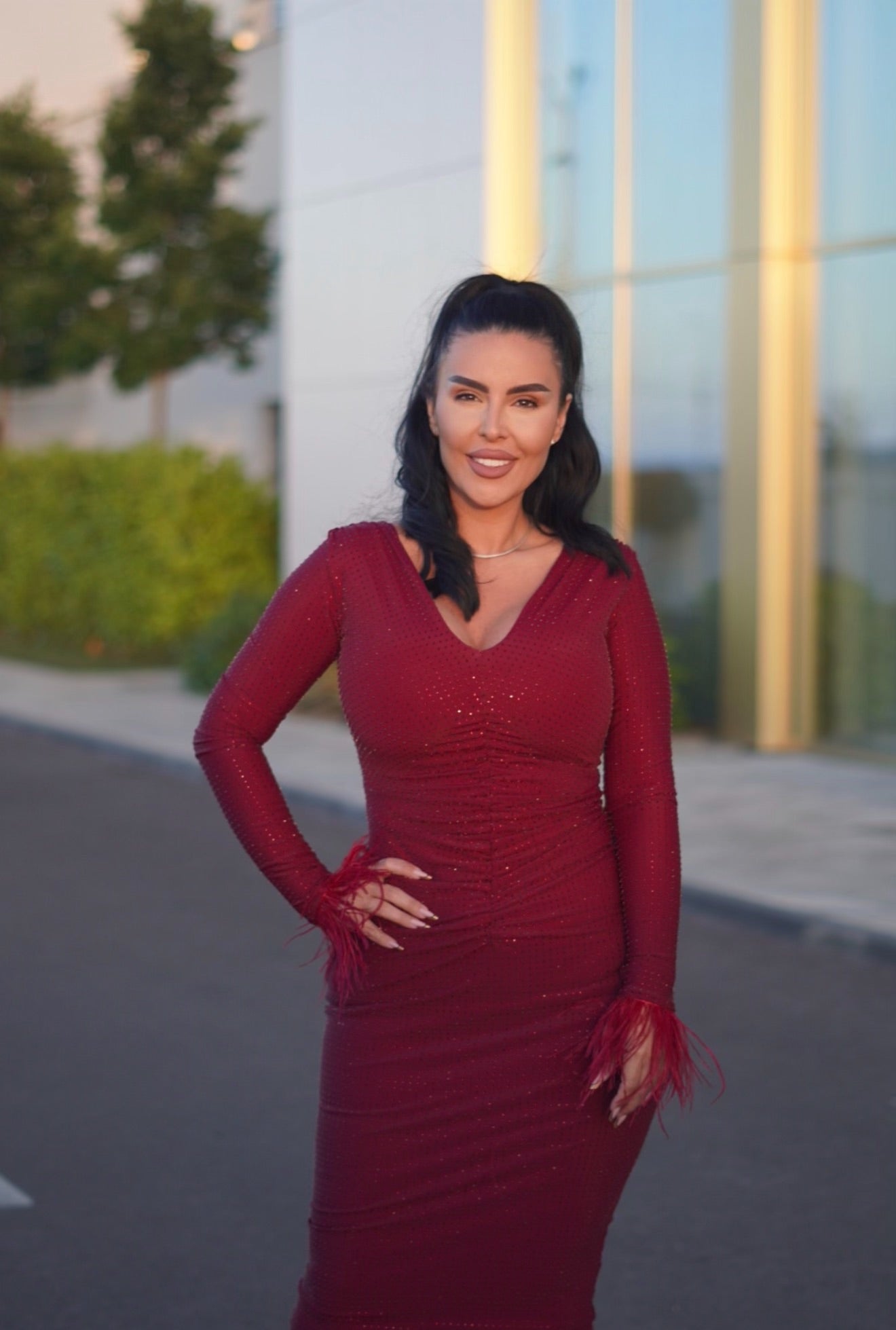 Rochie SIA Feather Seduction – Rochie midi cu cristale și pene Main image
