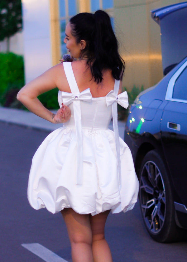 Baby Boo – Rochie mini bubble cu fundițe la spate