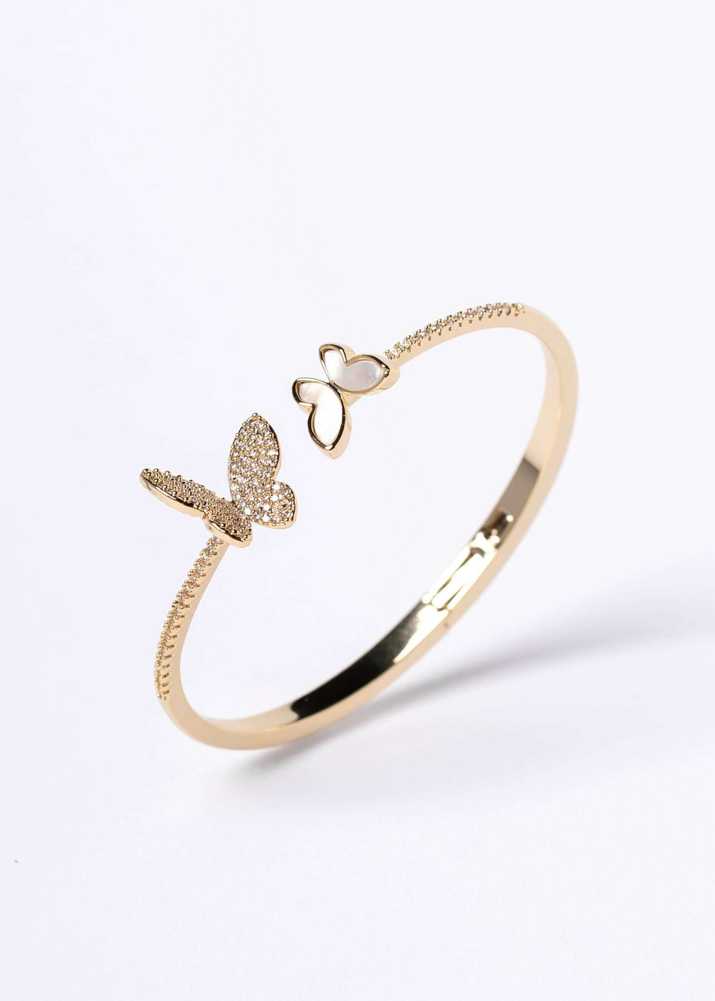 Alt Tag: Set bratara aurie SIA Butterfly Dream cu fluture și cristale, bijuterie elegantă pentru femei