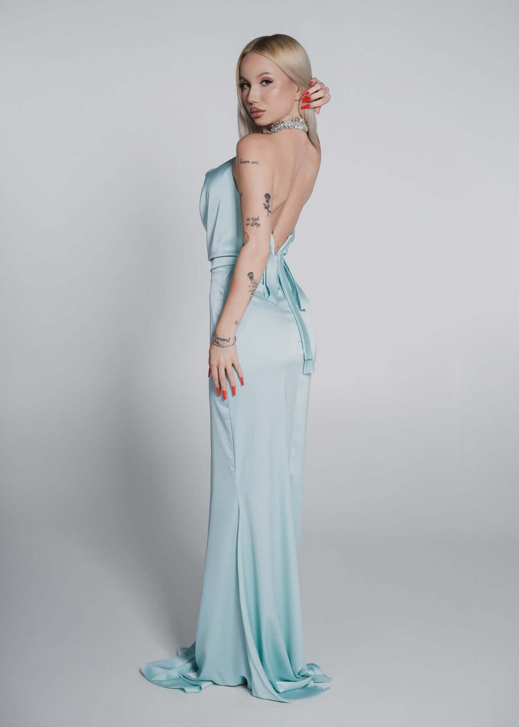 Rochie lungă mătase cu bijuterie Bling Enchant Sia House pentru femei elegante