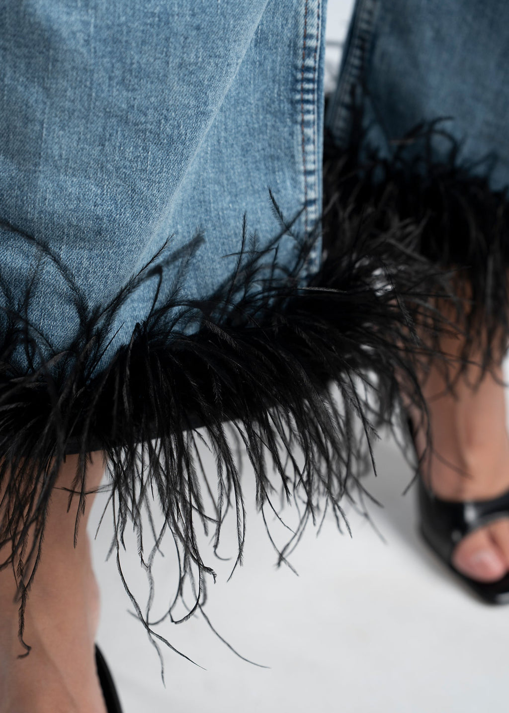 Blugi cu pene - Feather Obsession
