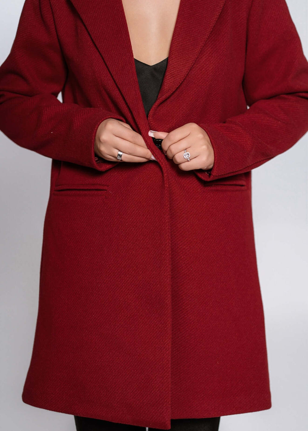 Palton roșu SIA TIMELESS COAT din stofă densă cu textură moale, croială dreaptă elegantă pentru femei