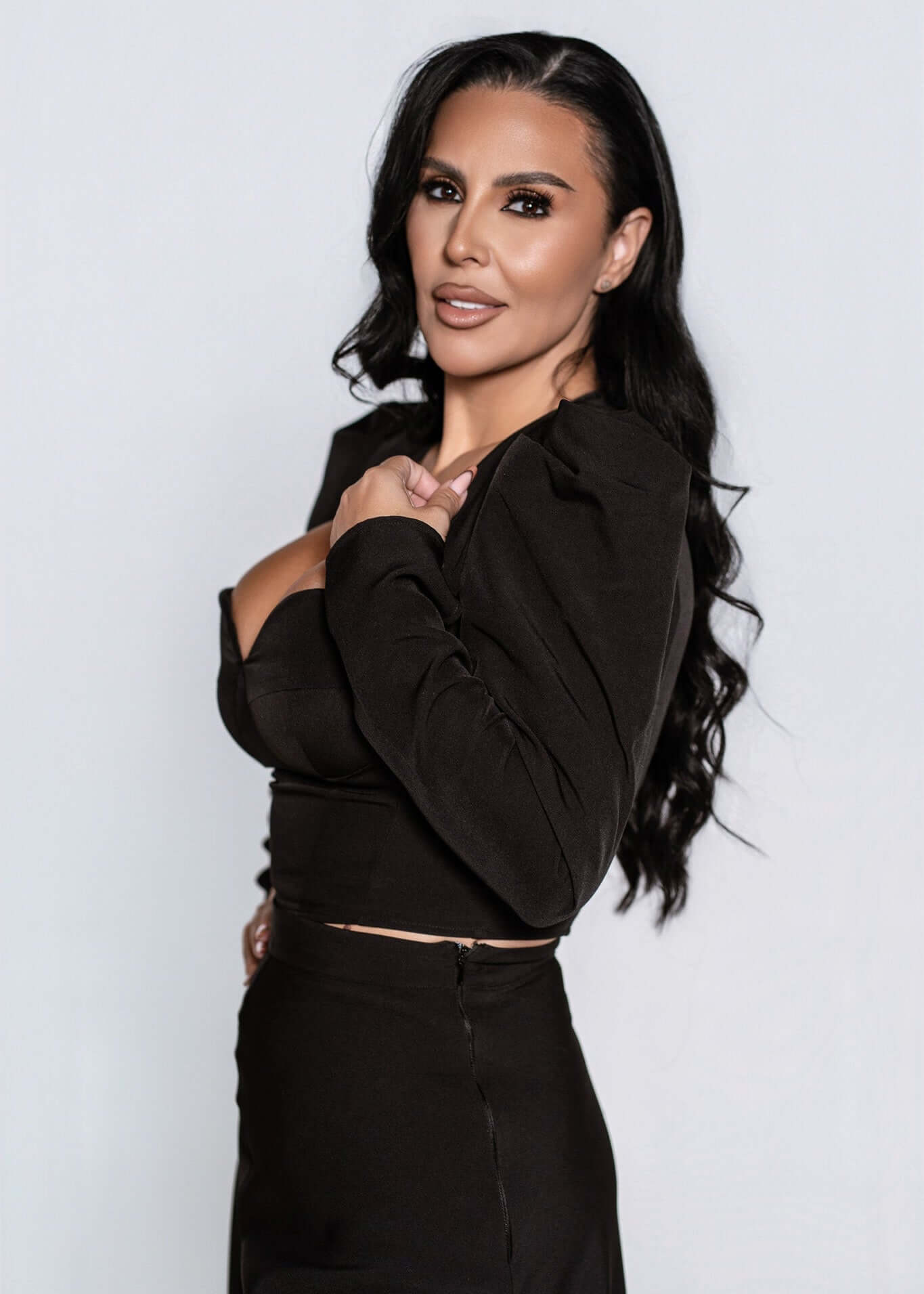 Top negru SIA Aura, croială tip corset cu push-up natural, modelând silueta feminină, Top elegant din stofă elastică pentru ținute chic