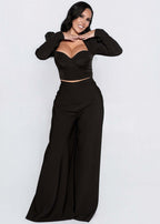 Top din stofă elastică AURA, croială corset cu push-up natural, negru, purtat cu pantaloni palazzo eleganți