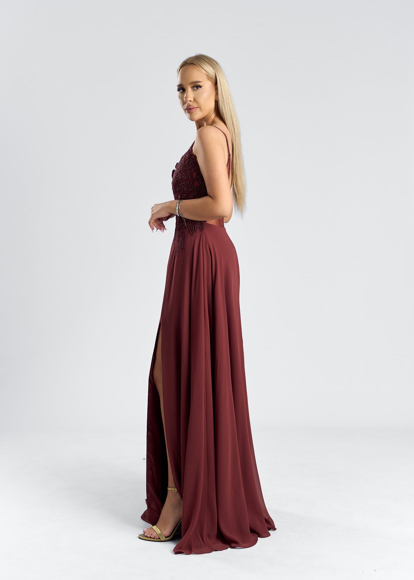 rochie din voal si dantela SCARLET desire dress, elegantă, cu aplicații, roșie, cu slit lateral, stil seducător.