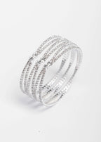 Bratara Glam Spark argintie cu mai multe rânduri de cristale strălucitoare, accesoriu elegant pentru ocazii speciale