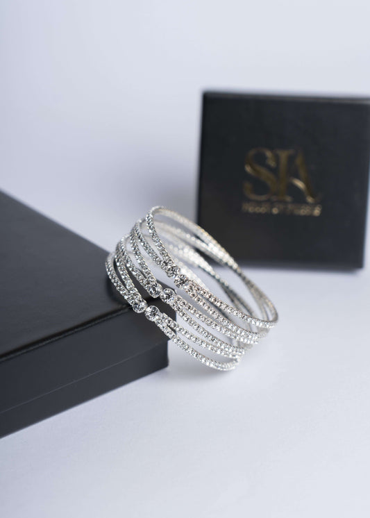 Brățara Glam Spark Argintie cu Cristale Strălucitoare Sia House pentru femei elegante