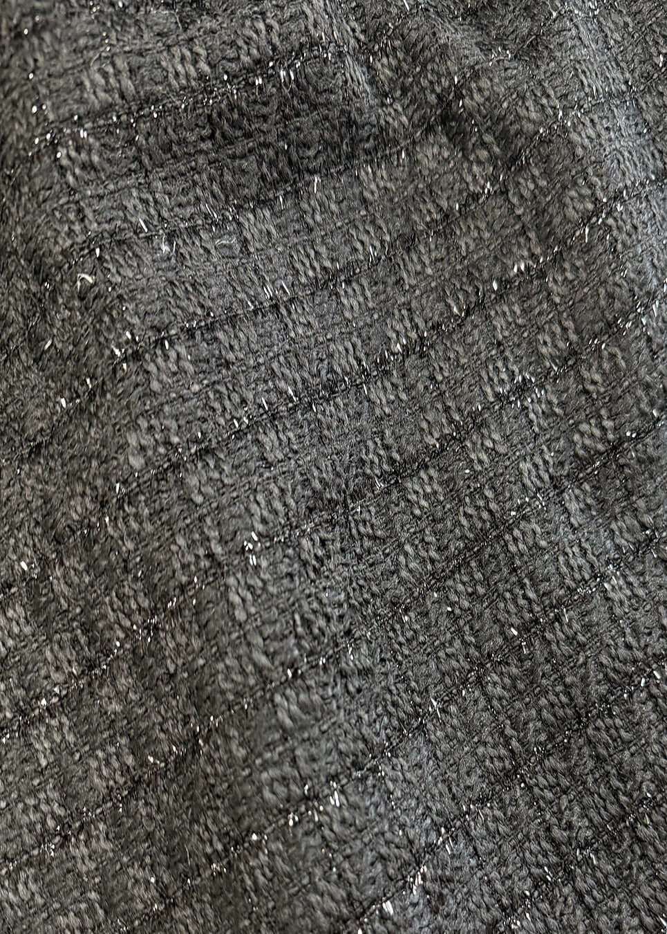 Rochie mini din țesătură tip Chanel gri, close-up textură tweed premium SIA Prestige Tweed Dress elegantă