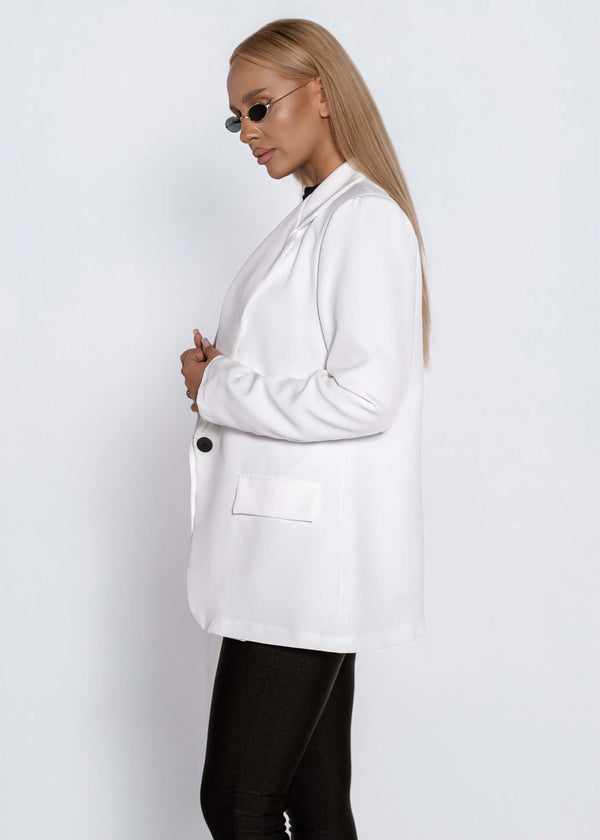 Sacou SIA cu croială dreaptă, ușor oversize „CLASSIC”, alb, purtat de model, stil office casual