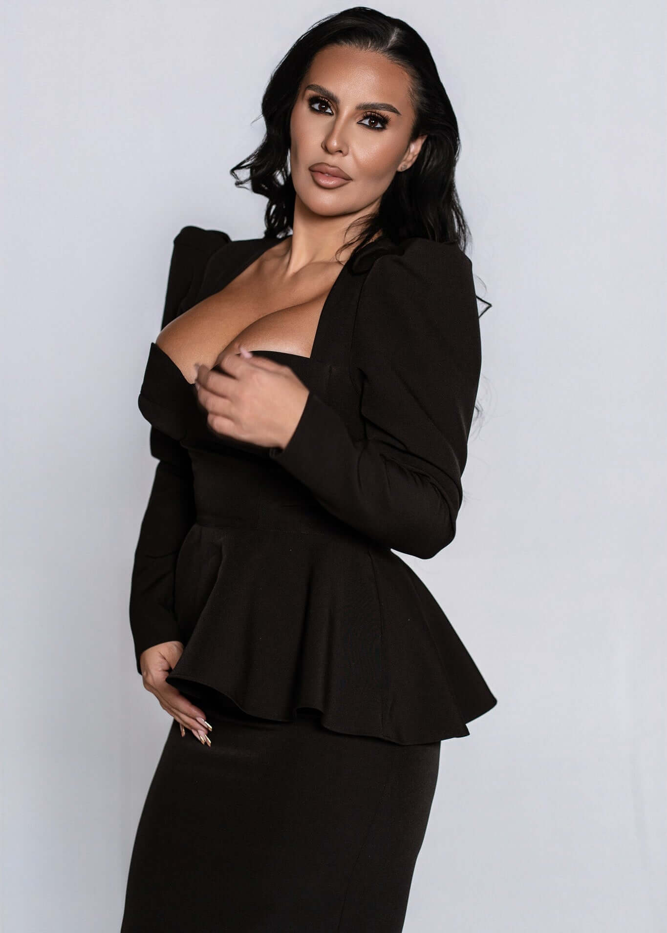 Corset SIA Empress Top negru, cu umeri structurați, peplum amplu și susținere bust integrată, stil couture elegant