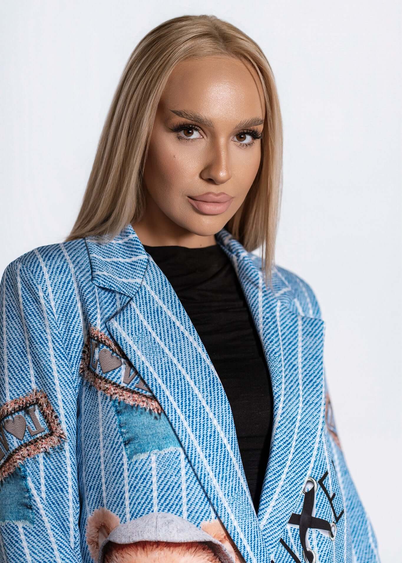 Sacou SIA usor oversize TEDDY cu imprimeu grafic albastru, tinuta feminina urbana stilata