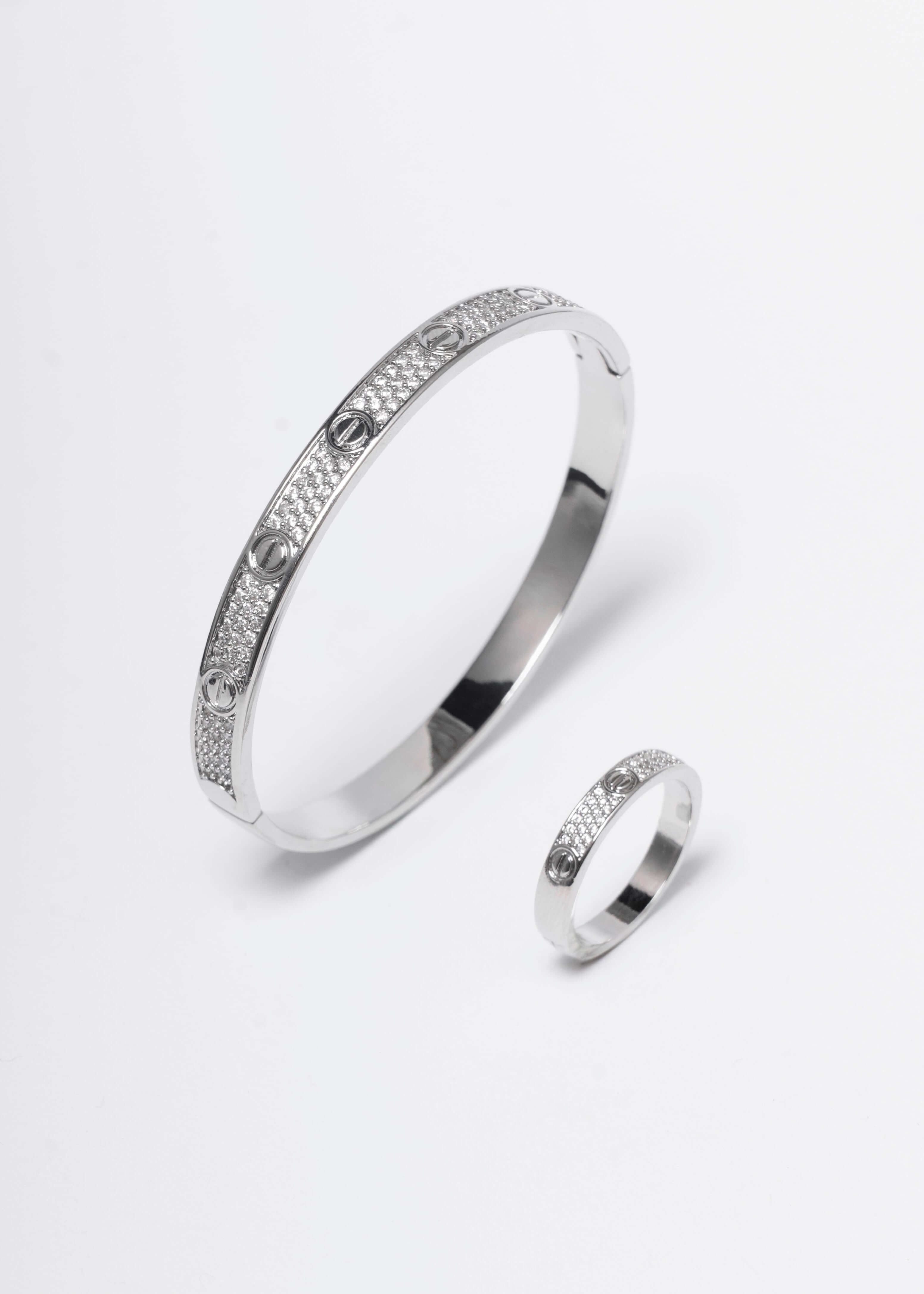 Alt Tag: Set brățară și inel unisex cu cristale, Screw Luxury Set argintiu, design statement elegant pentru cadou