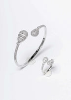 Alt Tag: Set Galaxy Drop argintiu, brățară rigidă și inel cu cristale strălucitoare, bijuterii elegante SIA