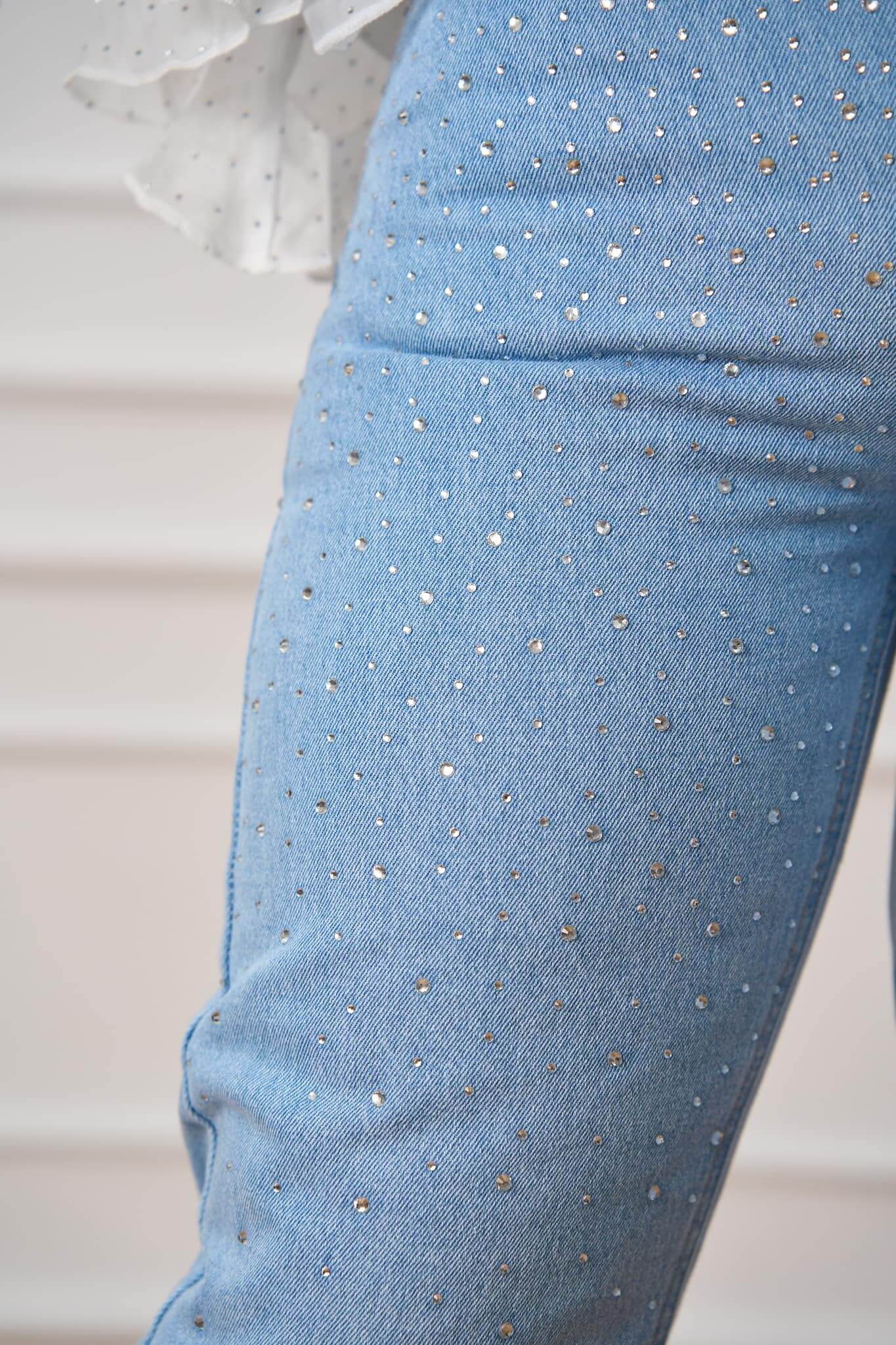 Ameya Jeans