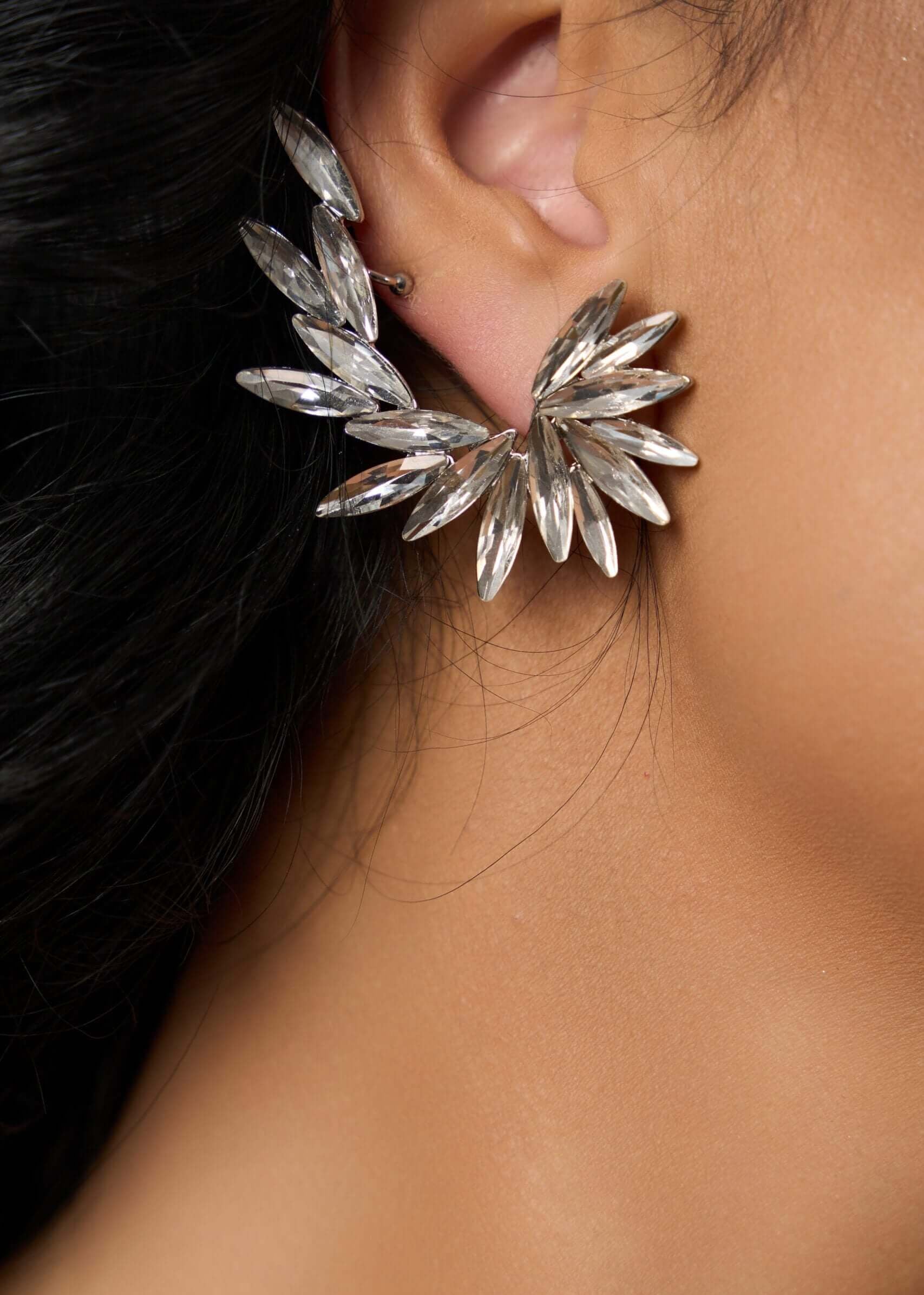 Cercei Elisa asimetrici cu cristale argintii Sia House pentru femei elegante Main image