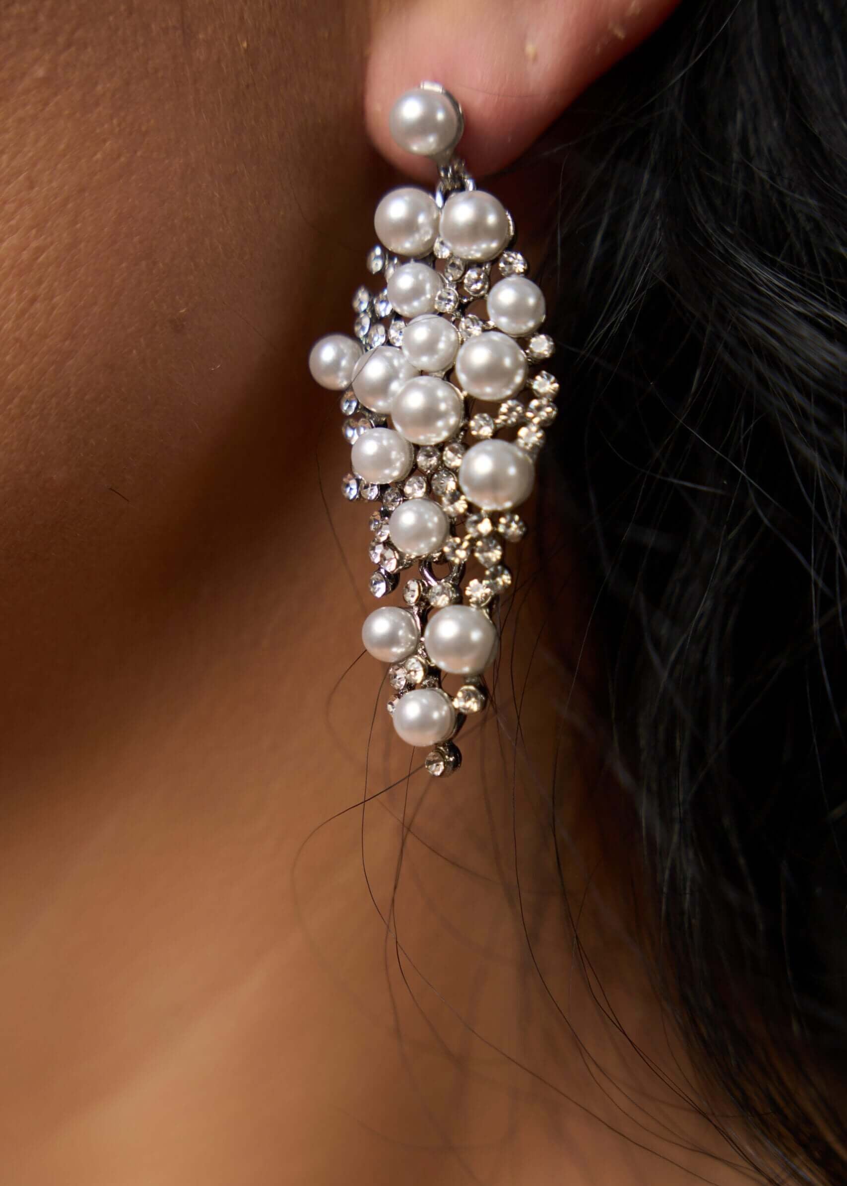 Cercei Miriam cu Perle și Cristale Argintii - Sia House Sia House pentru femei elegante Main image