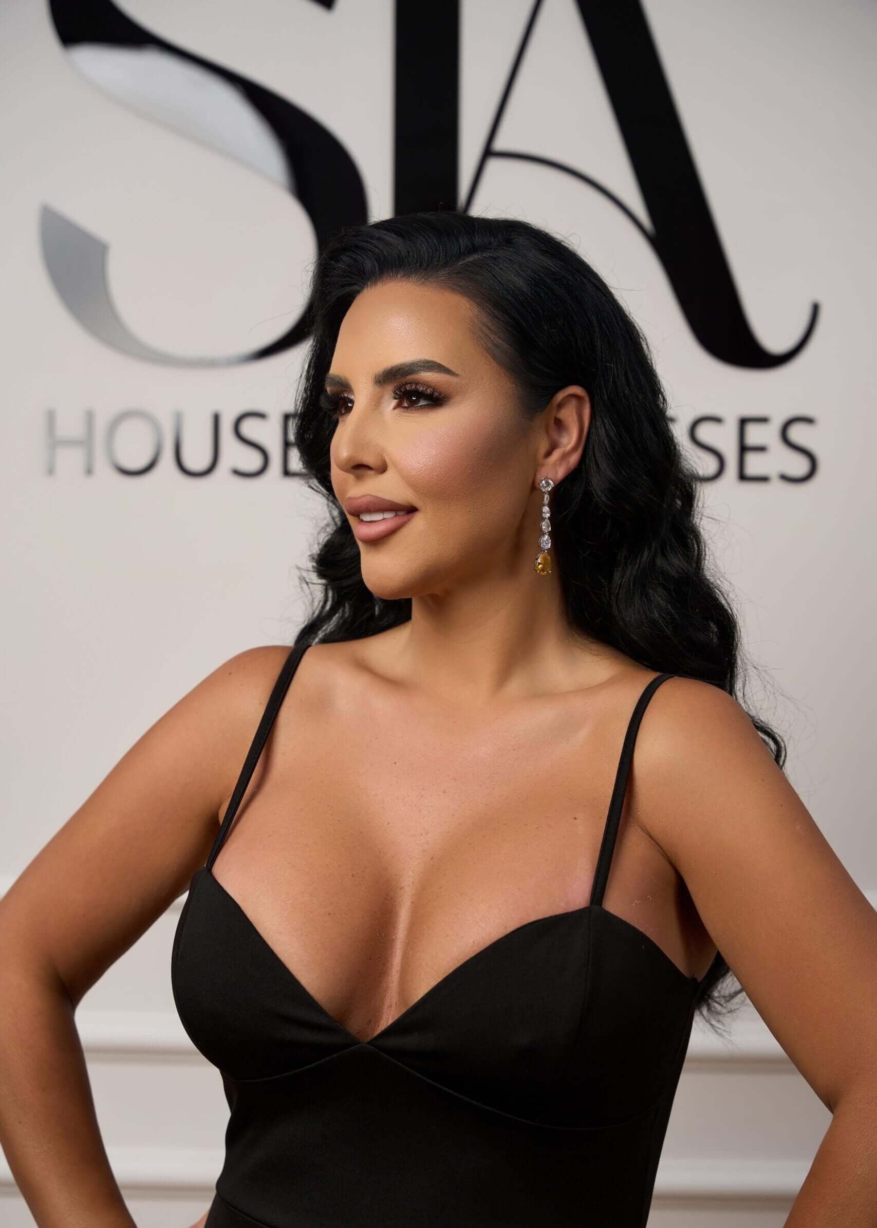 Victoria Earrings Secondary image