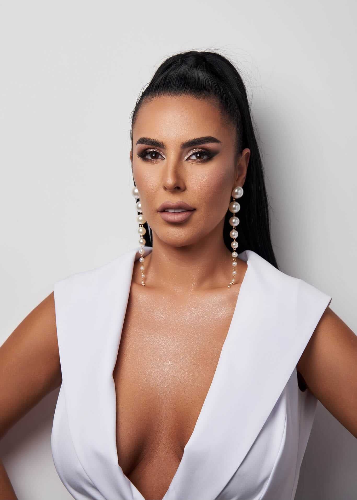 Cercei Olivia din Perle - Eleganță Clasică Sia House Sia House pentru femei elegante