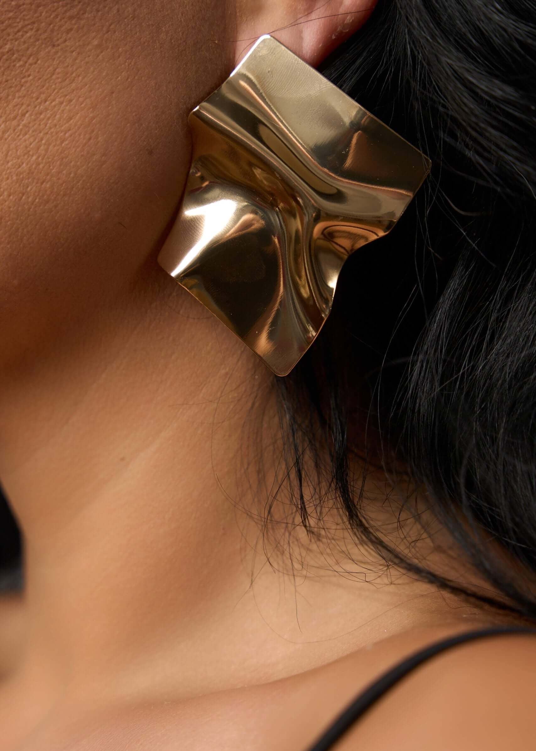 Cercei Ava din metal auriu - Sia House Sia House pentru femei elegante Main image