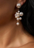 Cercei Kyra cu Perle Albe Sia House pentru femei elegante