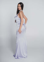 Rochie Bling Enchant din satin de mătase elastic, lila, lungă, cu guler bijuterie decorat cu cristale, vedere laterală pe model