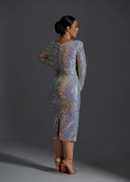 Alt Tag: Rochie midi Savage Pearl cu paiete multicolore, vedere din spate, maneci lungi si croiala mulata, look elegant