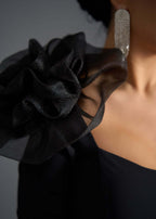 Rochie Midi Obsidian Flame by Sia House - Umăr Asimetric și Floare 3D Sia House pentru femei elegante